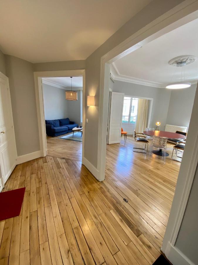 Grand Appartement De Caractere Au Coeur De Ville Мулен Екстер'єр фото